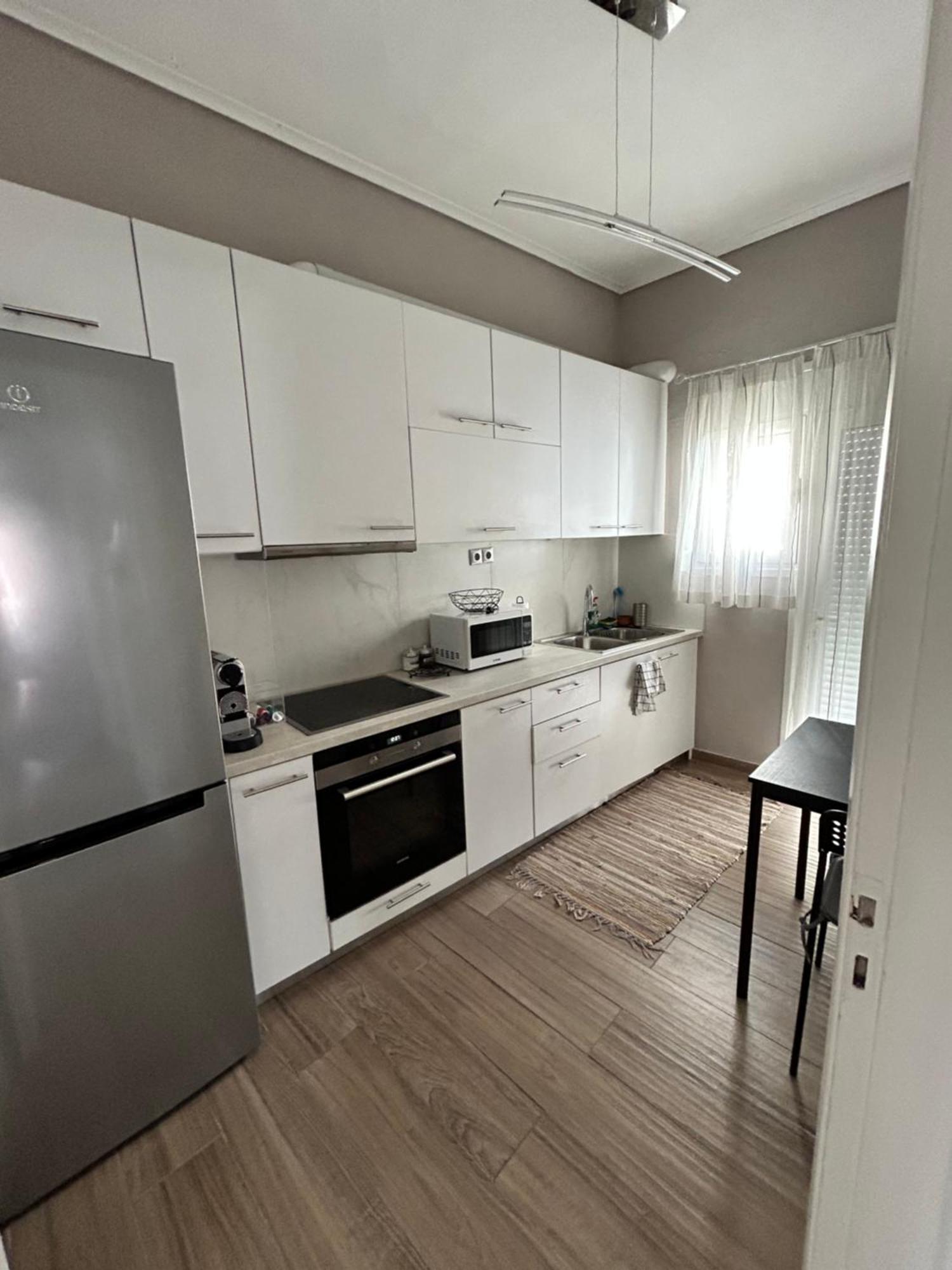 Beautiful Apartment Next To Metro Station Atenas Exterior foto
