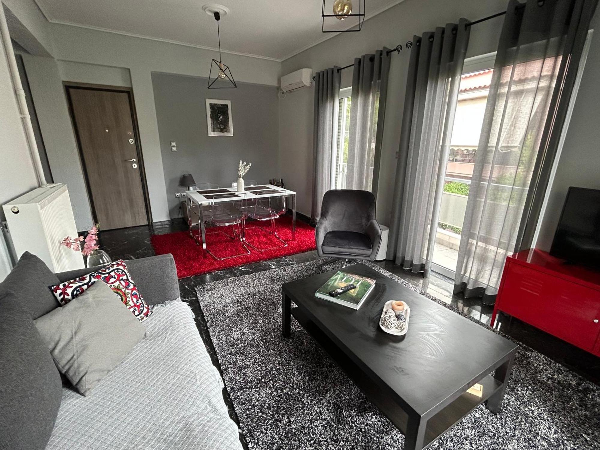Beautiful Apartment Next To Metro Station Atenas Exterior foto